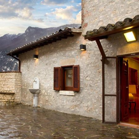 Villa Con Piscina "La Dogana Di Spoleto " SantʼAnatolia di Narco Buitenkant foto